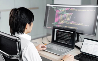 资兴 api php源码,下载的php源码怎么运行呢？